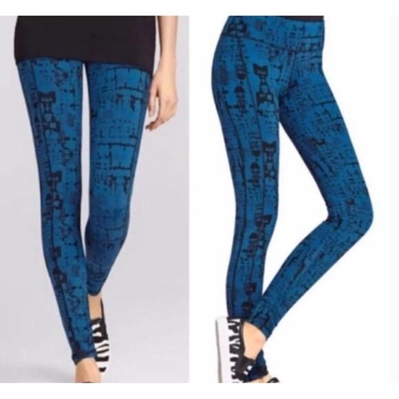 CAbi S Blue Abstract Print Camouflaged Activewear Leggings Back Zipper Pocket - Picture 1 of 7